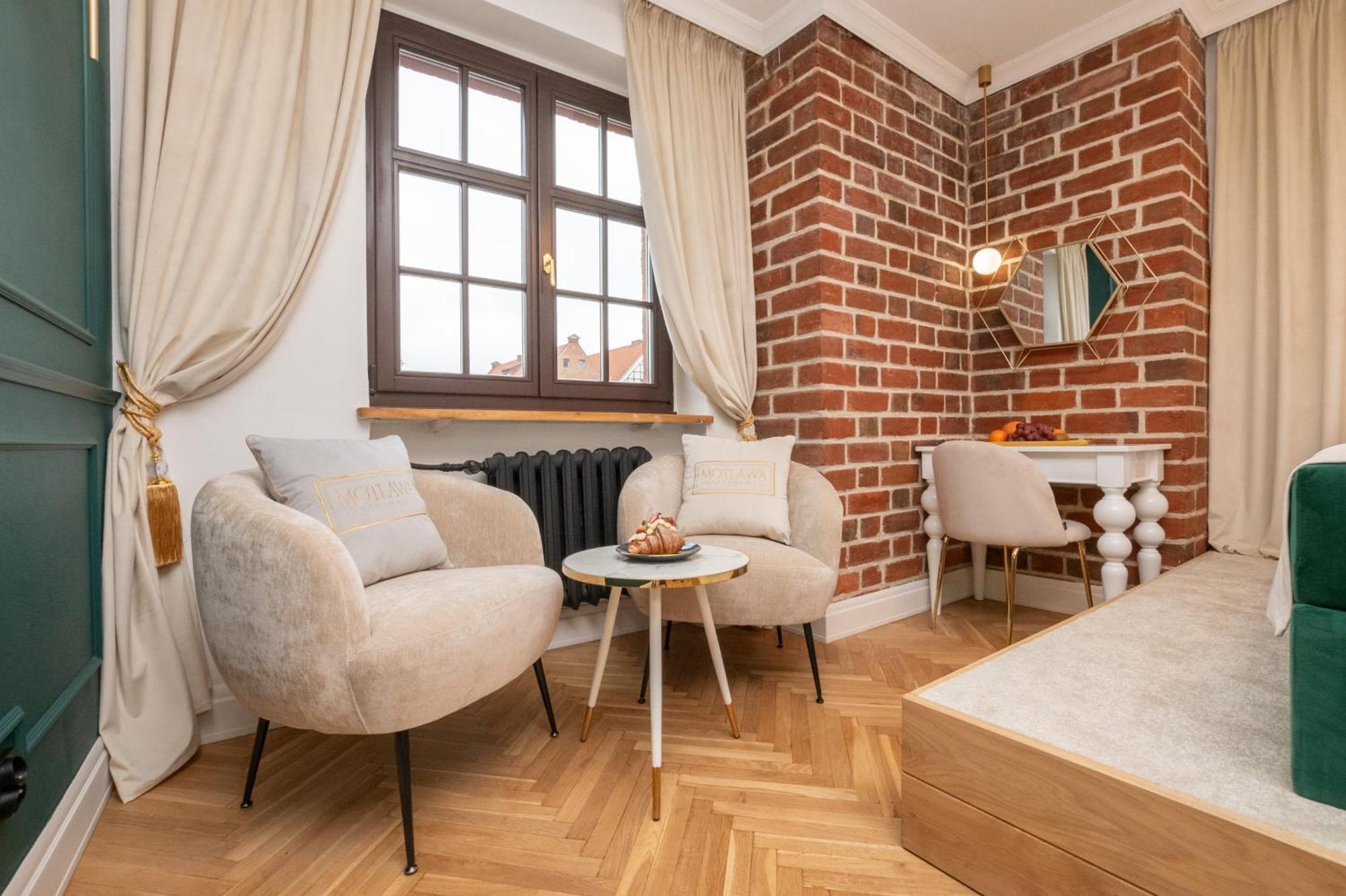 Motlawa Apartments - Old Town & River Viev, Fast Wifi 格但斯克 外观 照片