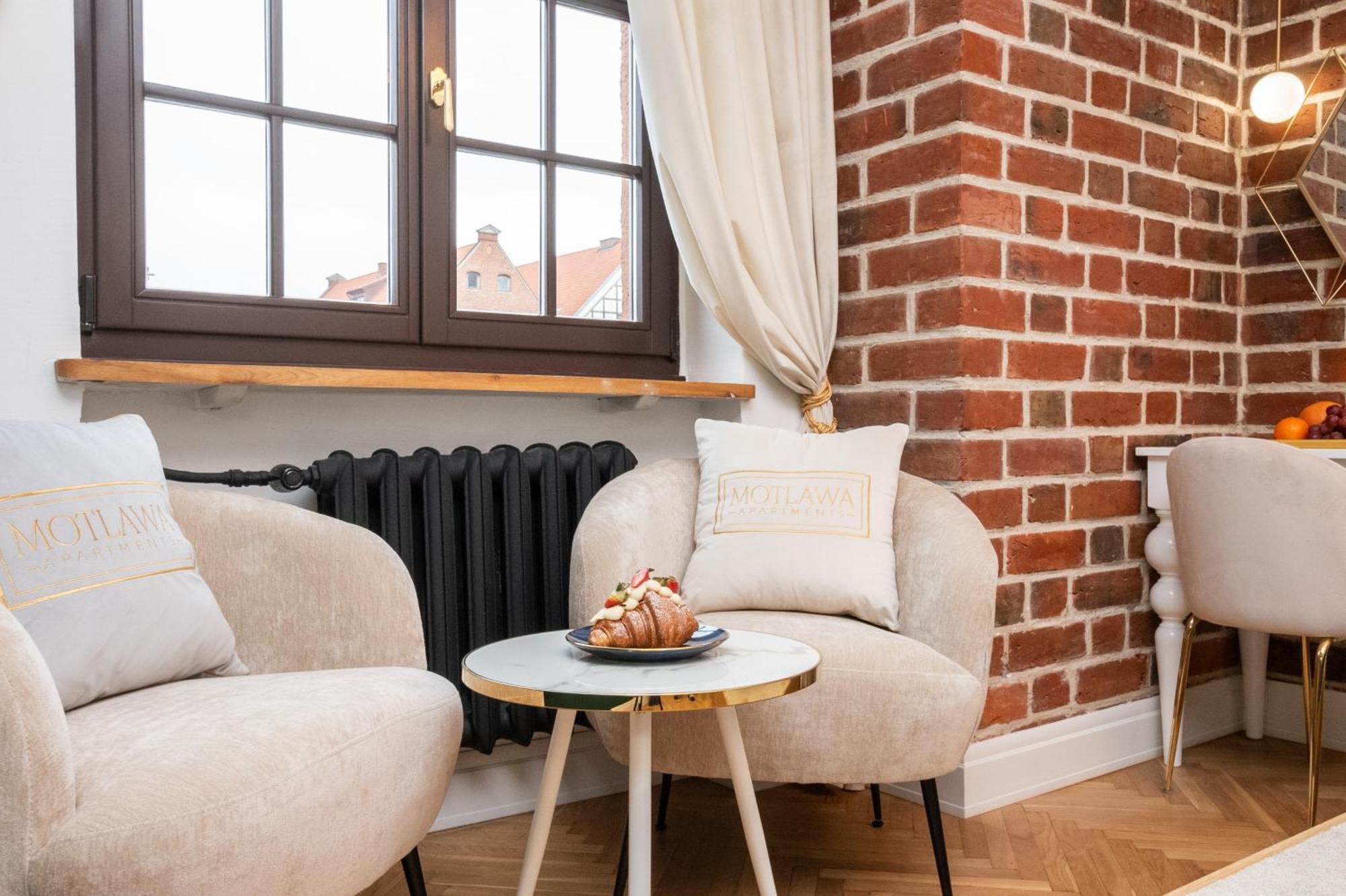 Motlawa Apartments - Old Town & River Viev, Fast Wifi 格但斯克 客房 照片